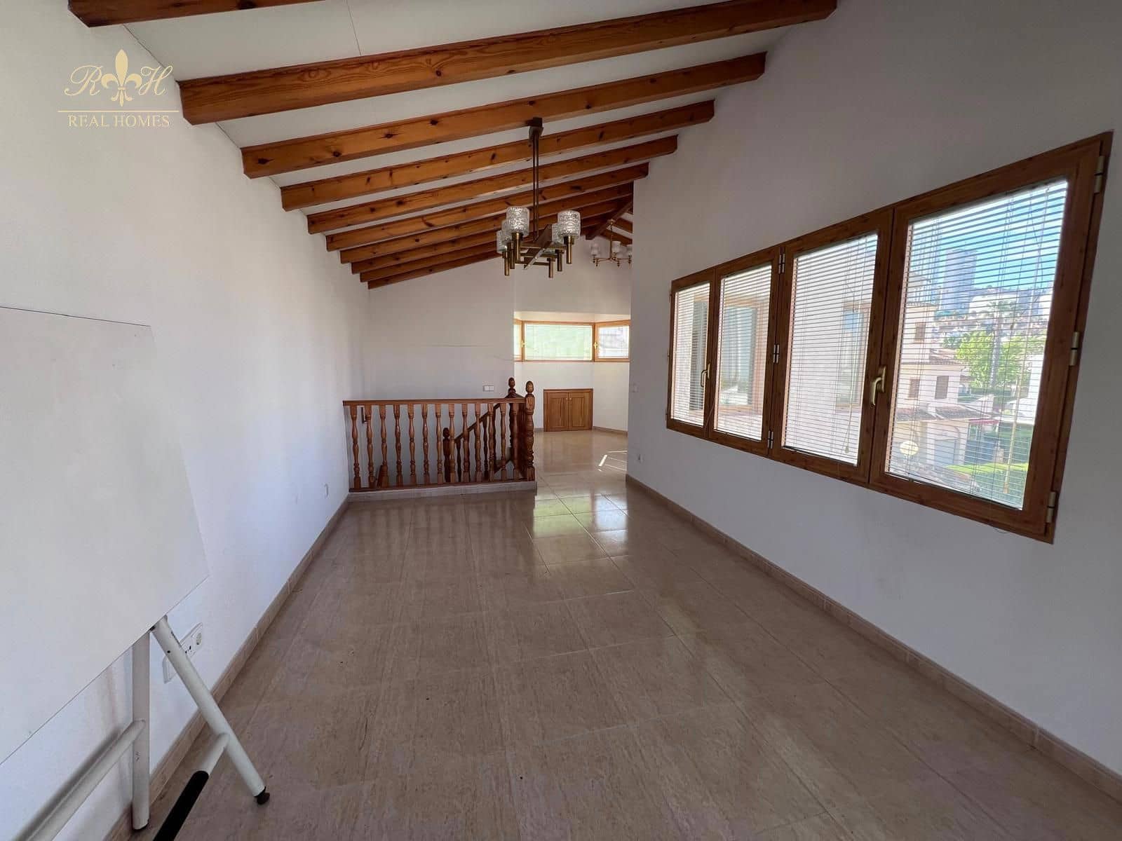 3 soveværelse Byhus til salg i Benidorm med swimmingpool garage - € 420.000 (Ref: 8309182)