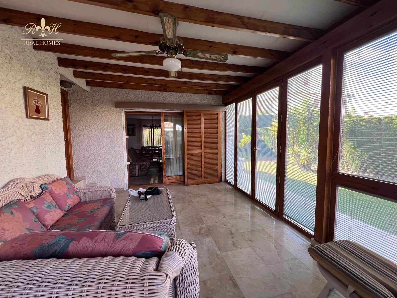 3 soveværelse Byhus til salg i Benidorm med swimmingpool garage - € 420.000 (Ref: 8309182)