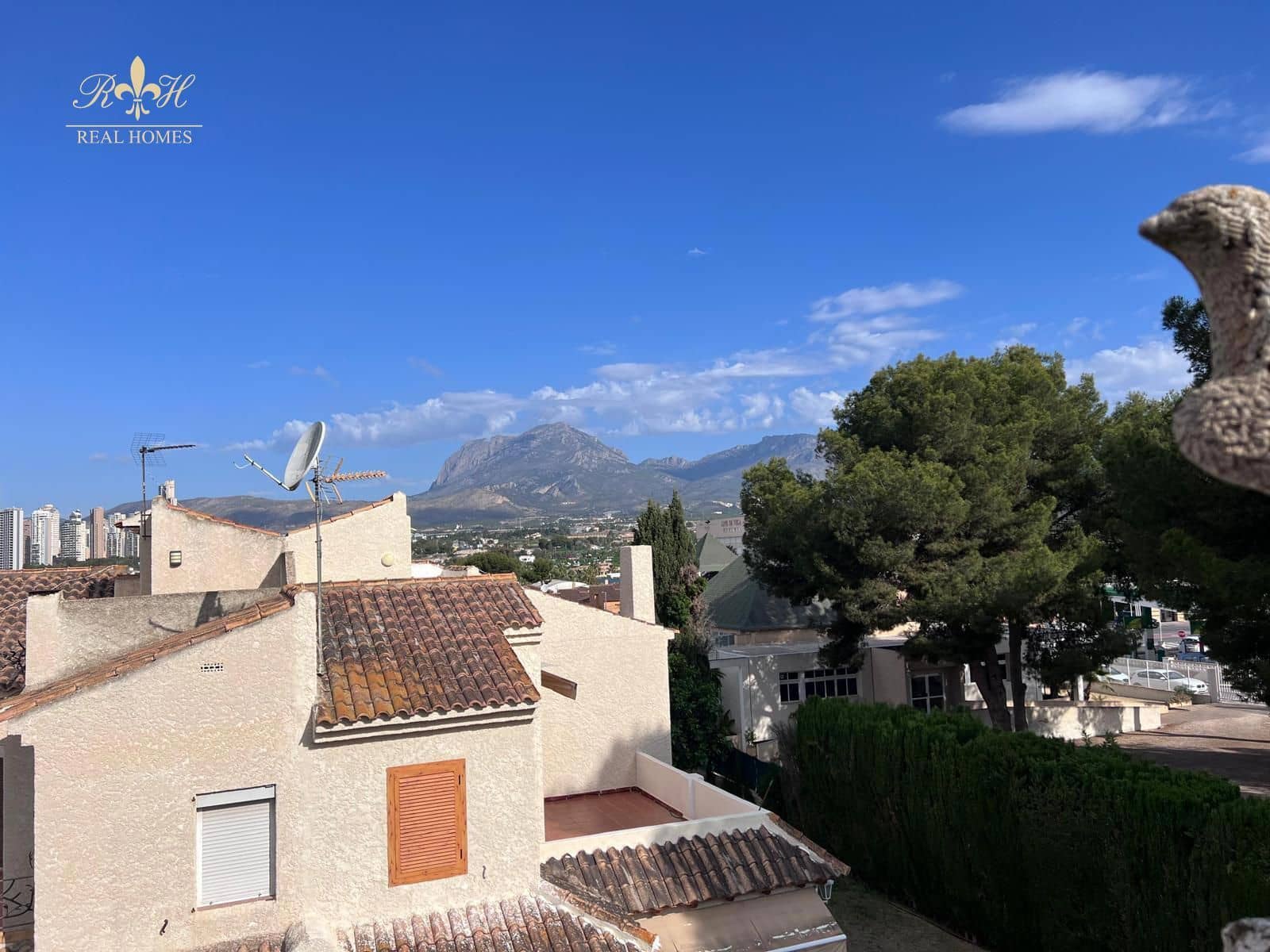 3 soveværelse Byhus til salg i Benidorm med swimmingpool garage - € 420.000 (Ref: 8309182)