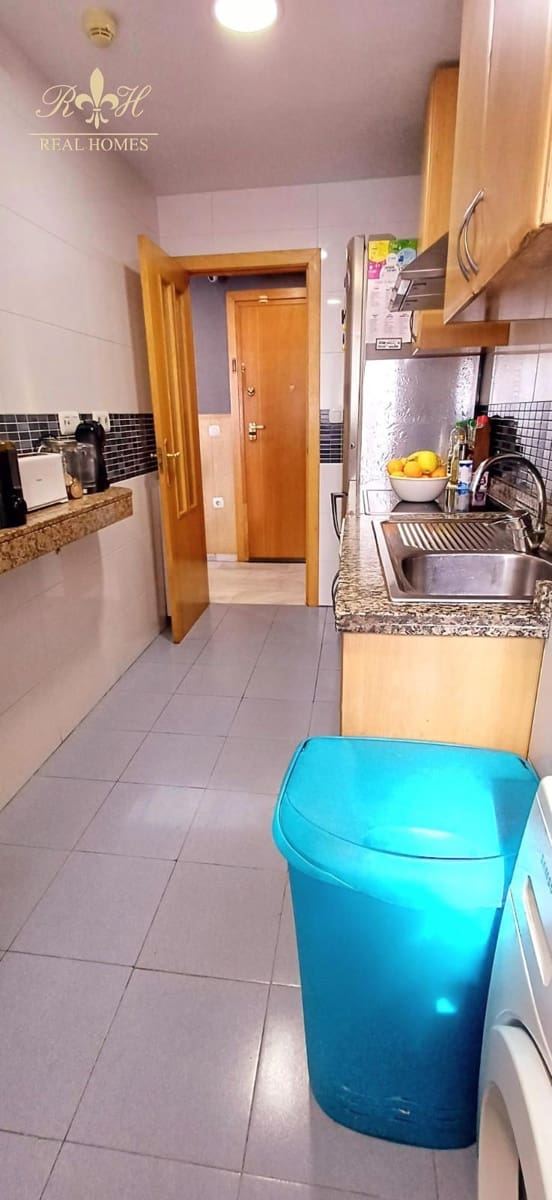 1 soveværelse Lejlighed til salg i Benidorm med swimmingpool garage - € 195.000 (Ref: 8309540)