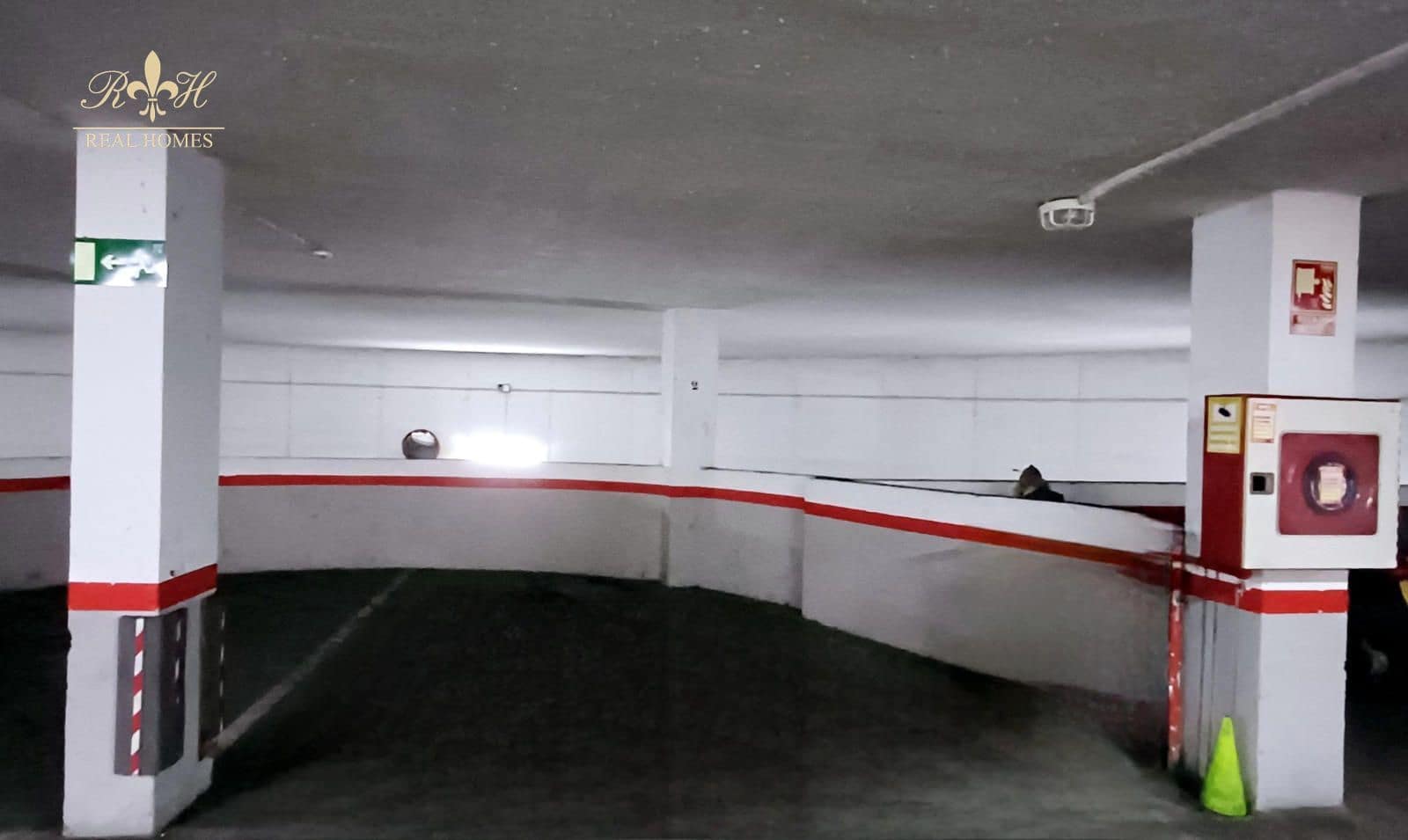 1 soveværelse Lejlighed til salg i Benidorm med swimmingpool garage - € 195.000 (Ref: 8309540)