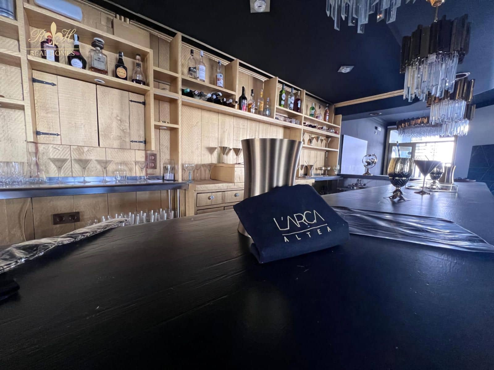 Erhverv til leje i Altea - € 1.000 (Ref: 8358279)