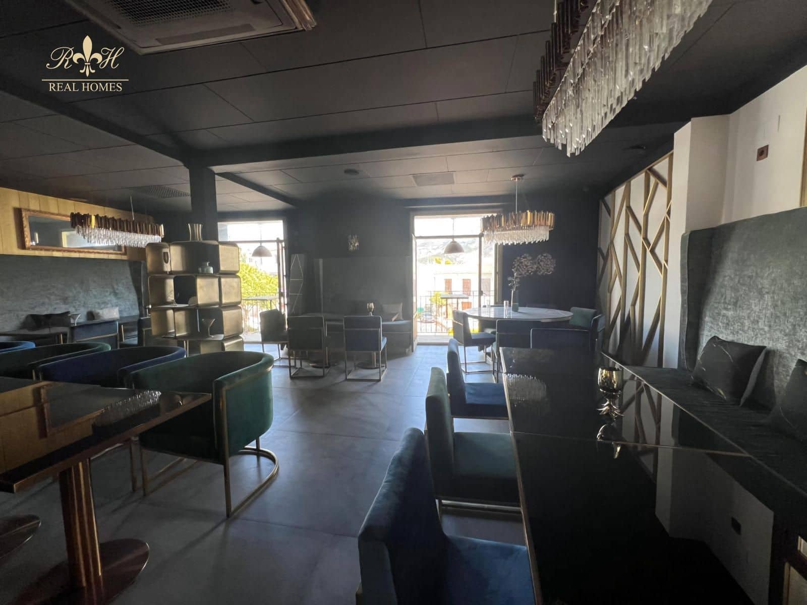 Erhverv til leje i Altea - € 1.000 (Ref: 8358279)