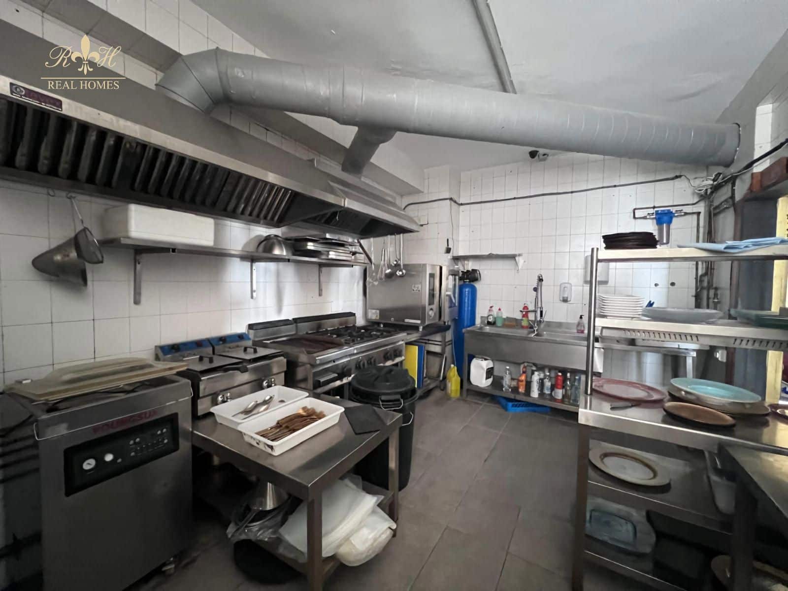 Erhverv til leje i Altea - € 1.000 (Ref: 8358279)