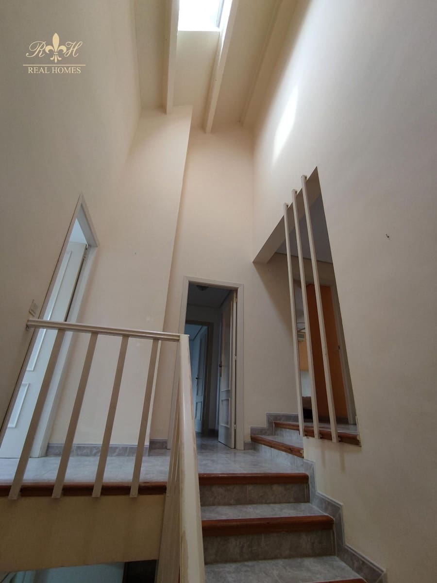 4 soveværelse Byhus til salg i Benidorm med garage - € 480.000 (Ref: 8418201)