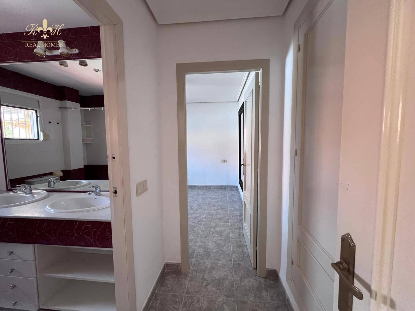 4 soveværelse Byhus til salg i Benidorm med garage - € 480.000 (Ref: 8418201)