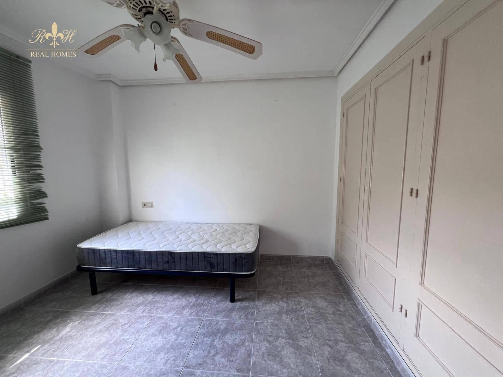 4 soveværelse Byhus til salg i Benidorm med garage - € 480.000 (Ref: 8418201)