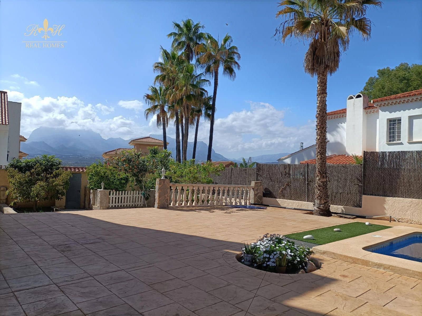 4 soveværelse Byhus til salg i Benidorm med garage - € 480.000 (Ref: 8418201)