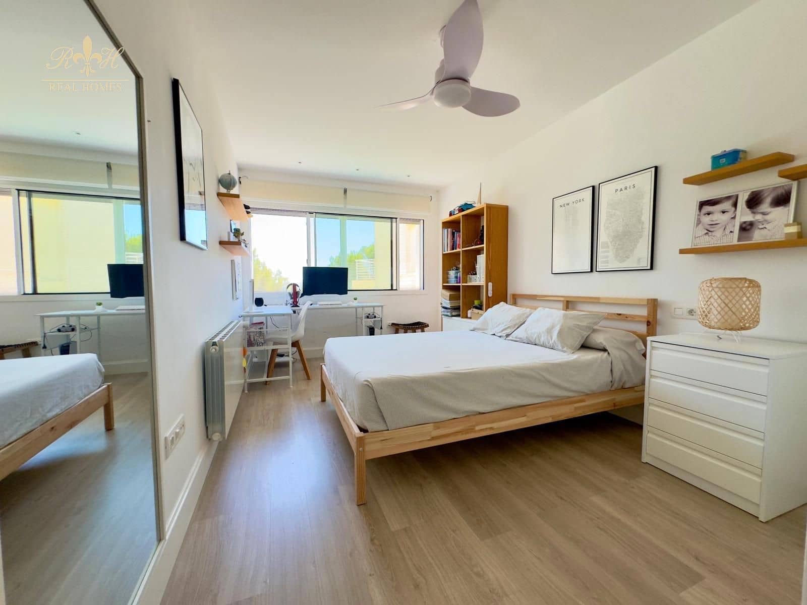 4 sypialnia Dom na sprzedaż w Alfaz del Pi / L'Alfas del Pi z basenem garażem - 598 000 € (Ref: 8427714)