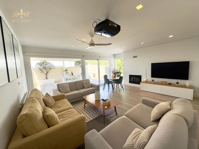 4 makuuhuone Omakotitalo myytävänä paikassa Escandinavia - Cautivador, Alfaz del Pi / L'Alfàs del Pi mukana uima-altaan 
autotalli - 598 000 € (Ref: 8427714)