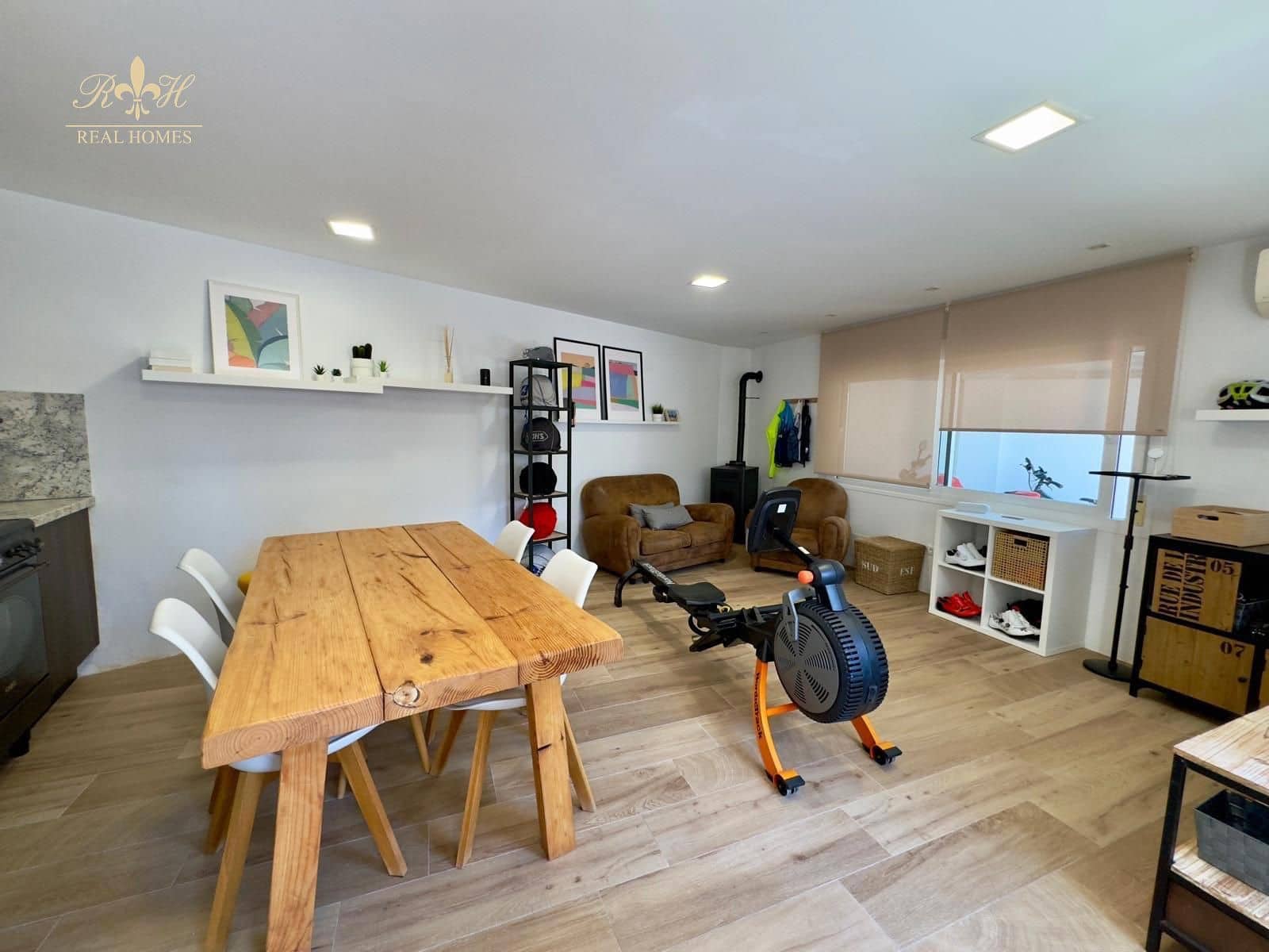 4 sypialnia Dom na sprzedaż w Alfaz del Pi / L'Alfas del Pi z basenem garażem - 598 000 € (Ref: 8427714)