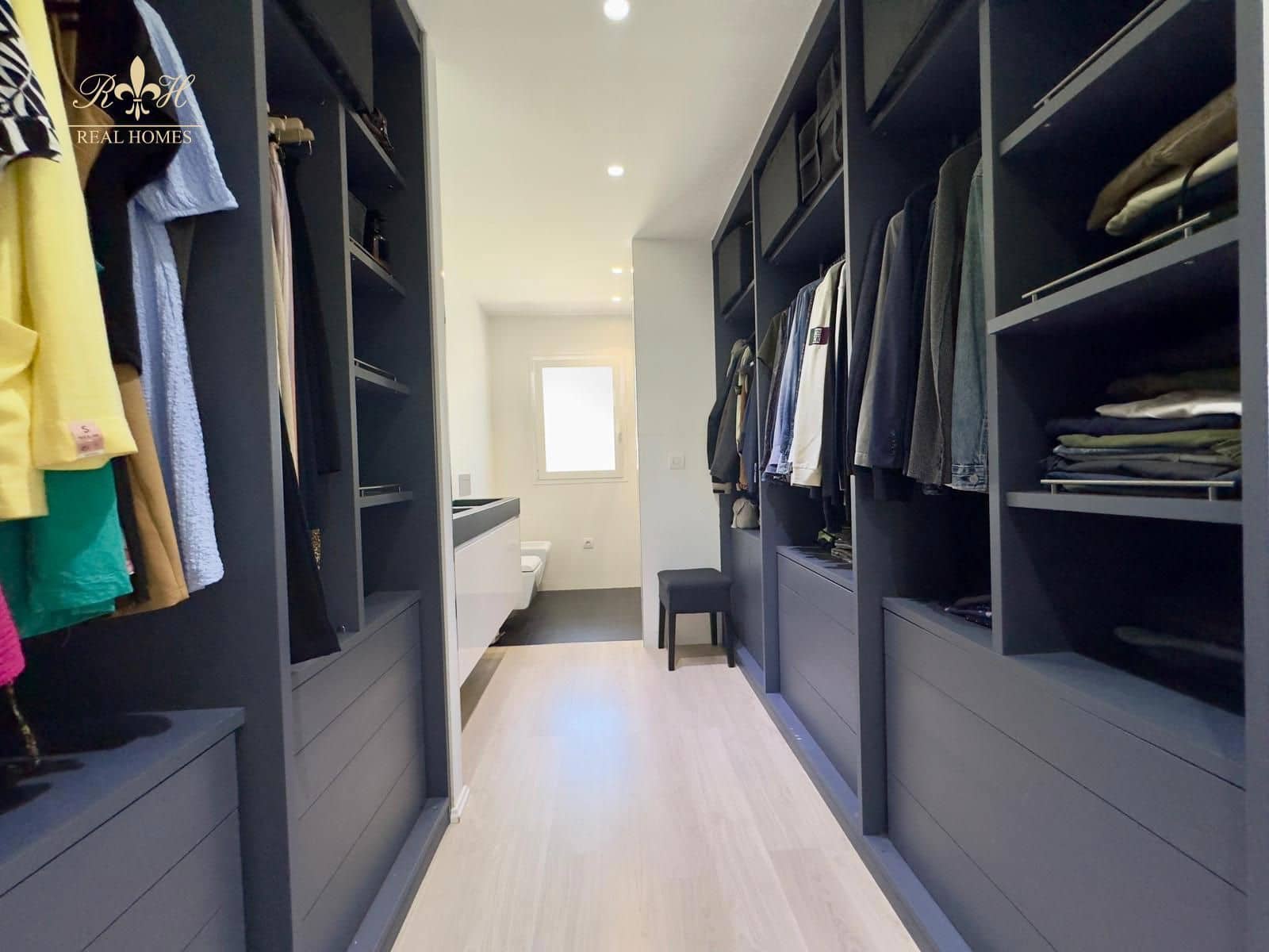 4 sypialnia Dom na sprzedaż w Alfaz del Pi / L'Alfas del Pi z basenem garażem - 598 000 € (Ref: 8427714)