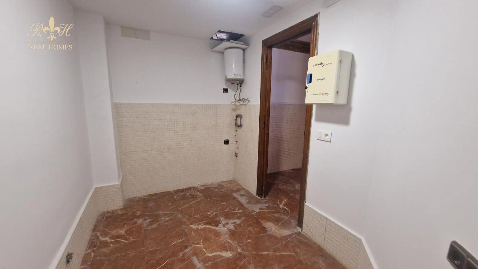 Erhverv til salg i Benidorm - € 435.000 (Ref: 8441042)