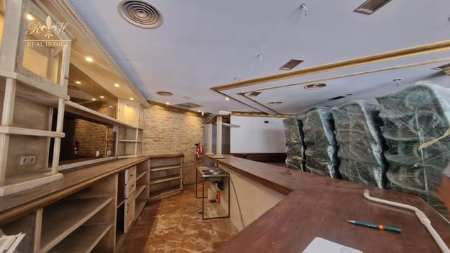 Commercial for sale in Playa Poniente, Benidorm - € 435,000 (Ref: 8441042)