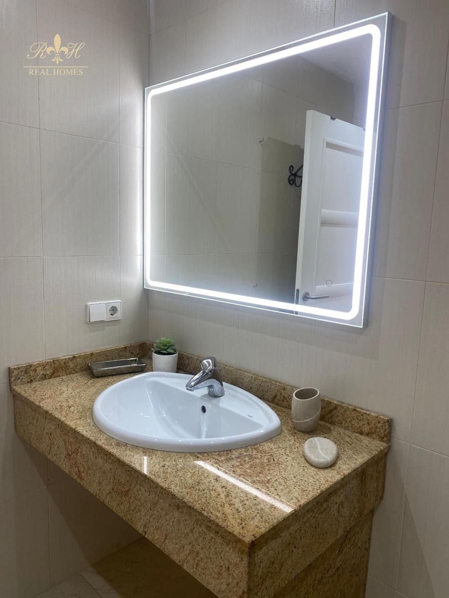 2 quarto Apartamento para arrendar em Albir com piscina - 1 500 € (Ref: 8499174)