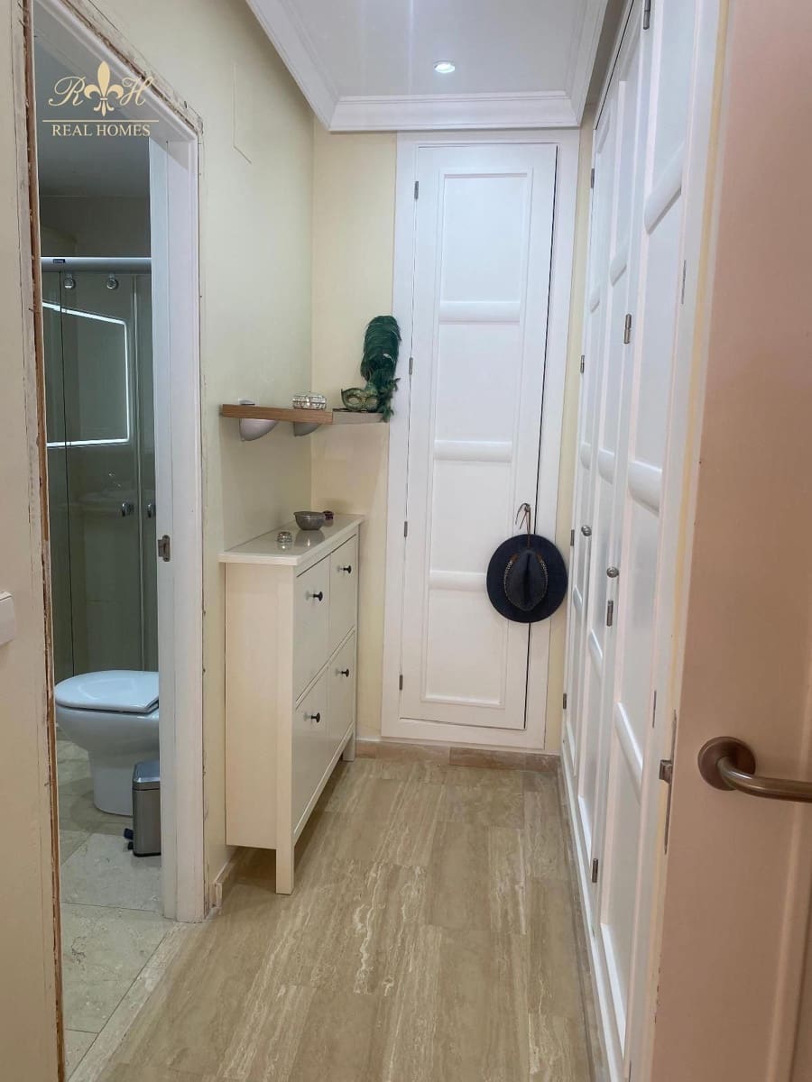 2 quarto Apartamento para arrendar em Albir com piscina - 1 500 € (Ref: 8499174)