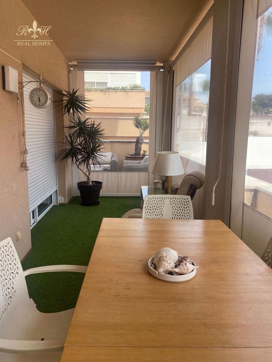 2 quarto Apartamento para arrendar em Albir com piscina - 1 500 € (Ref: 8499174)