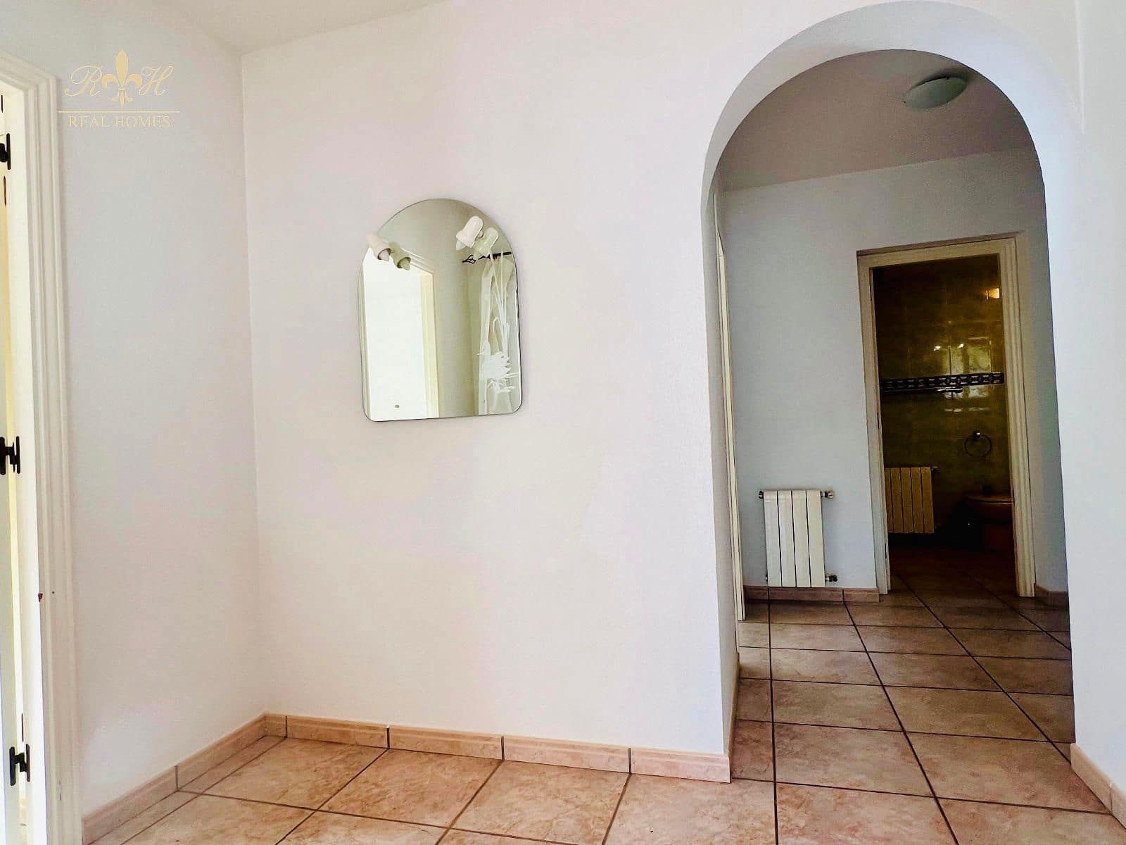 3 makuuhuone Huvila myytävänä paikassa Albir mukana uima-altaan 
autotalli - 479 000 € (Ref: 8566862)