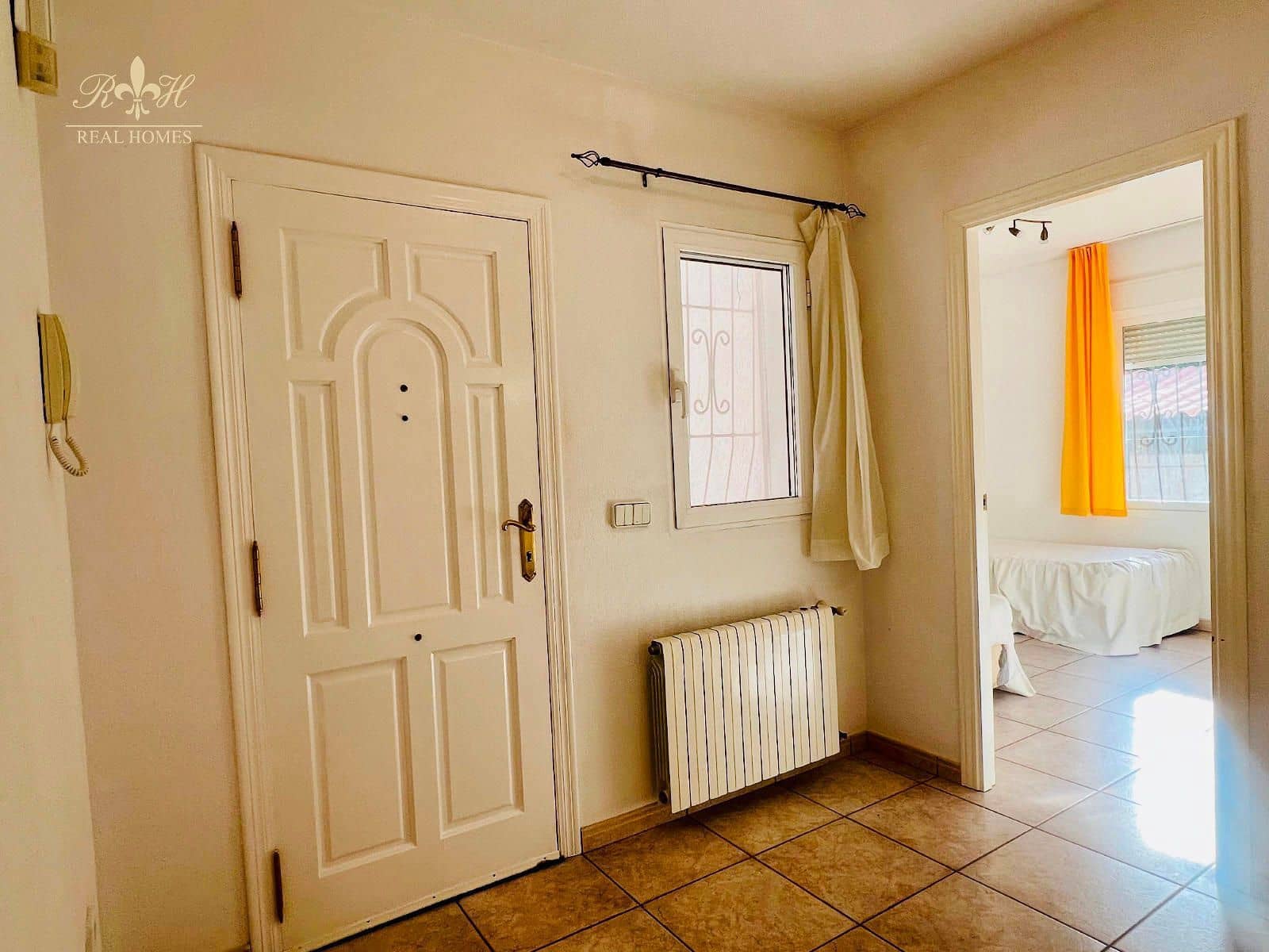 3 makuuhuone Huvila myytävänä paikassa Albir mukana uima-altaan 
autotalli - 479 000 € (Ref: 8566862)