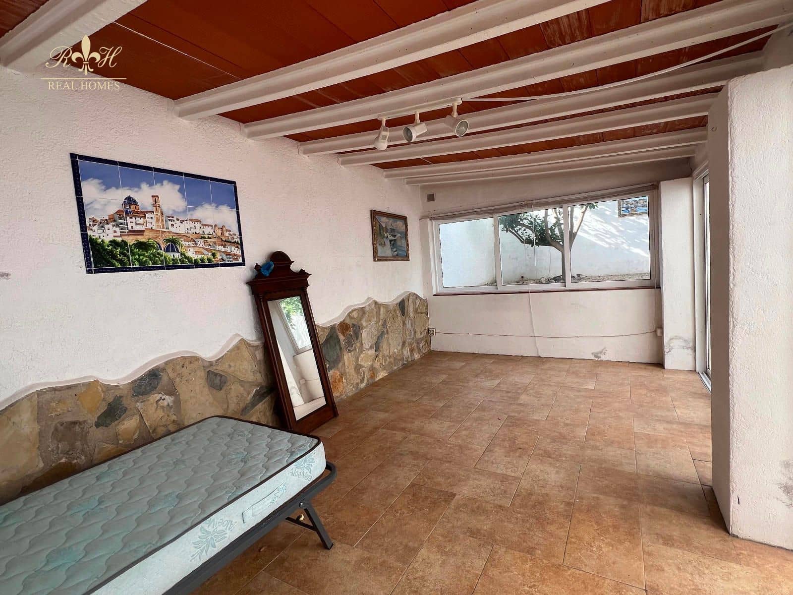 3 makuuhuone Huvila myytävänä paikassa Albir mukana uima-altaan 
autotalli - 479 000 € (Ref: 8566862)