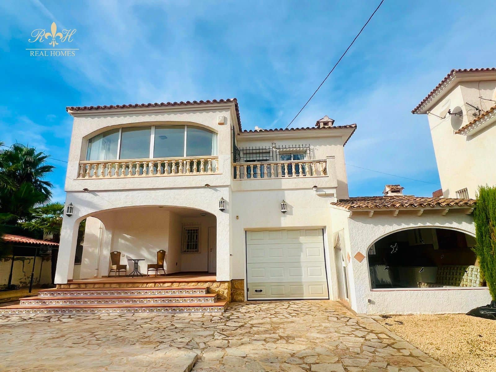 3 makuuhuone Huvila myytävänä paikassa Albir mukana uima-altaan 
autotalli - 479 000 € (Ref: 8566862)