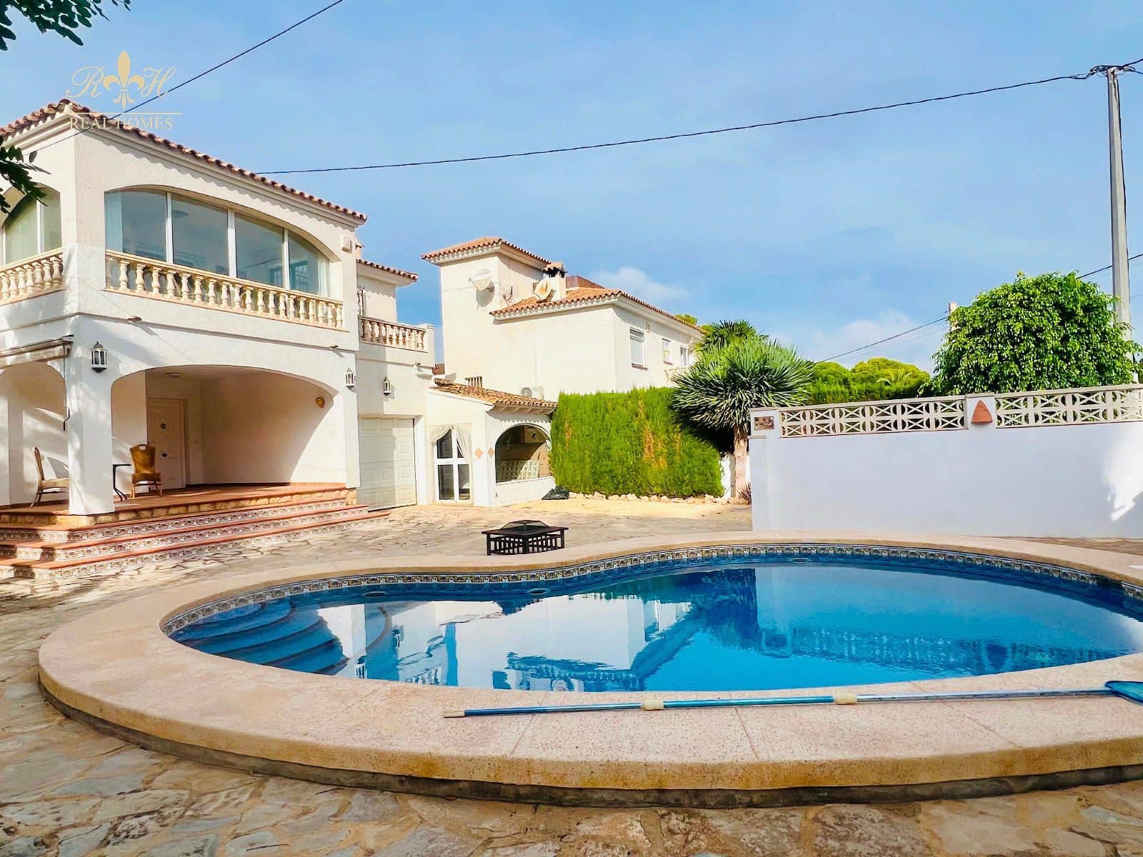 3 makuuhuone Huvila myytävänä paikassa Albir mukana uima-altaan 
autotalli - 479 000 € (Ref: 8566862)