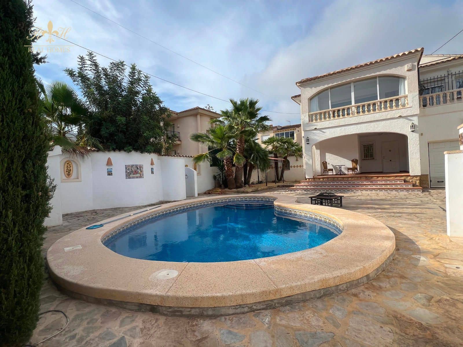 3 makuuhuone Huvila myytävänä paikassa Albir mukana uima-altaan 
autotalli - 479 000 € (Ref: 8566862)