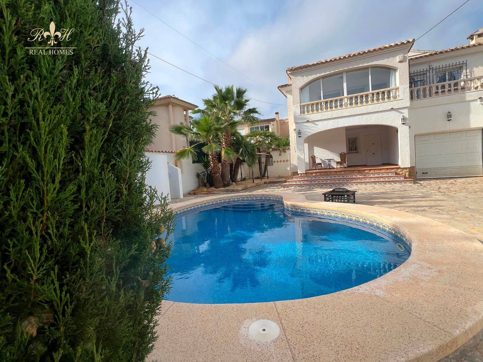 3 makuuhuone Huvila myytävänä paikassa Albir mukana uima-altaan 
autotalli - 479 000 € (Ref: 8566862)