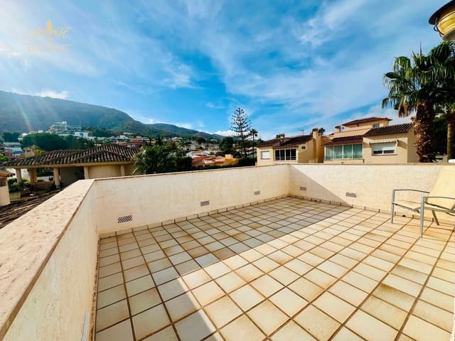 3 soverom Villa til salgs i Albir, Alfaz del Pi / L'Alfàs del Pi med svømmebasseng garasje - € 479 000 (Ref: 8566862)