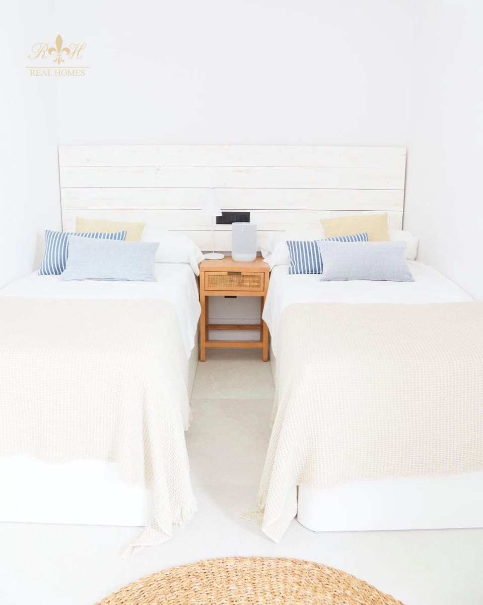 3 sypialnia Willa do wynajęcia w Albir z basenem garażem - 3 600 € (Ref: 8573621)