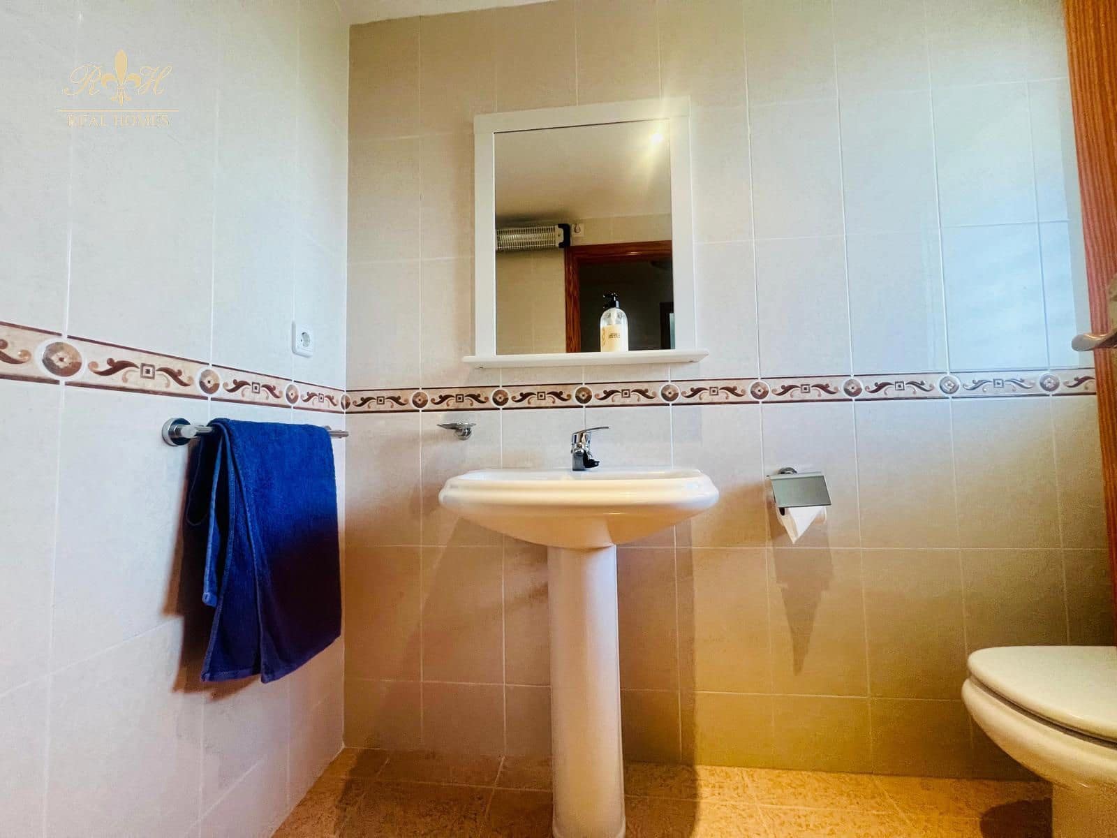 2 bedroom Flat for sale in Albir with pool - € 275,000 (Ref: 8575803)