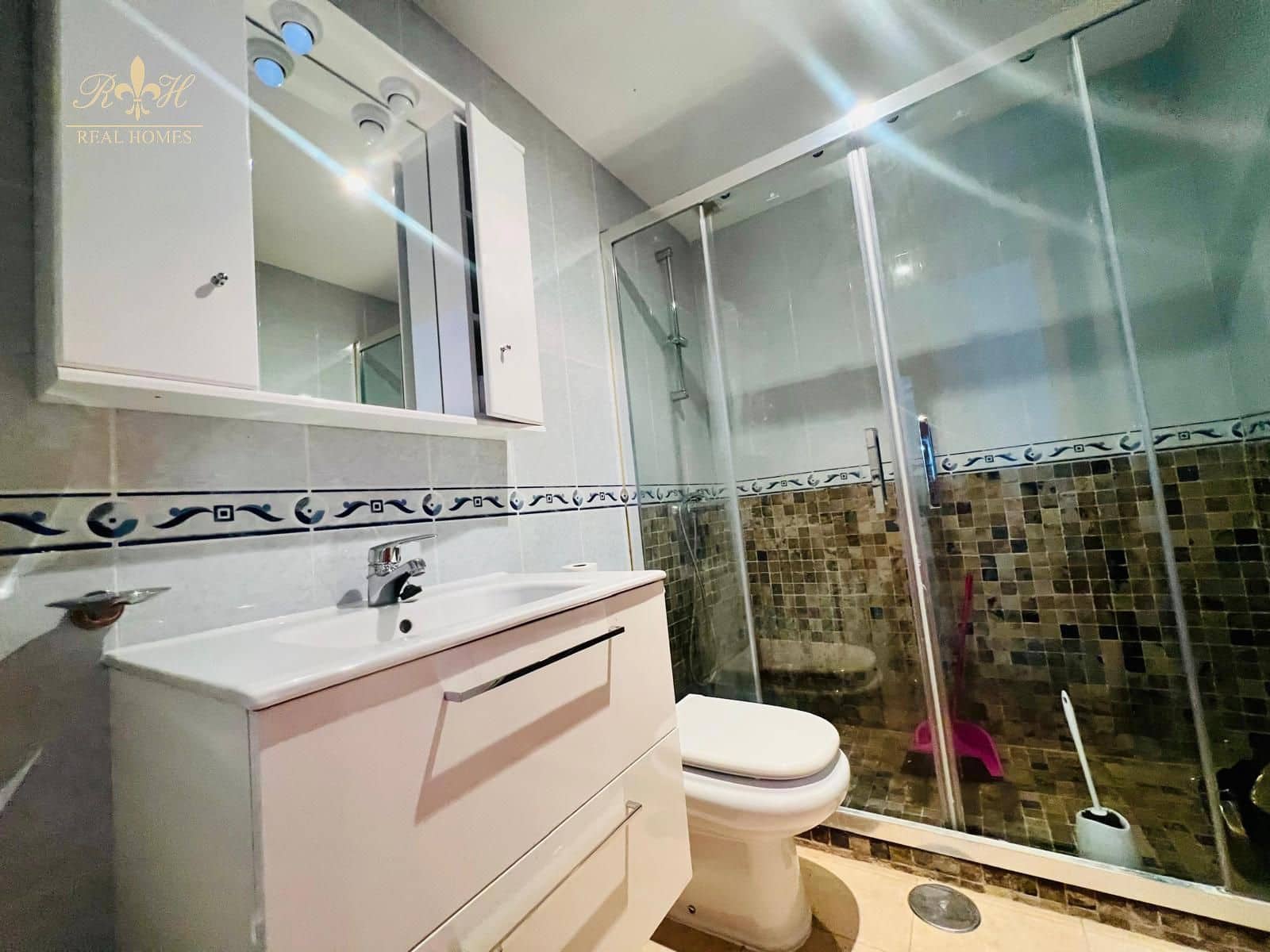 2 bedroom Flat for sale in Albir with pool - € 275,000 (Ref: 8575803)