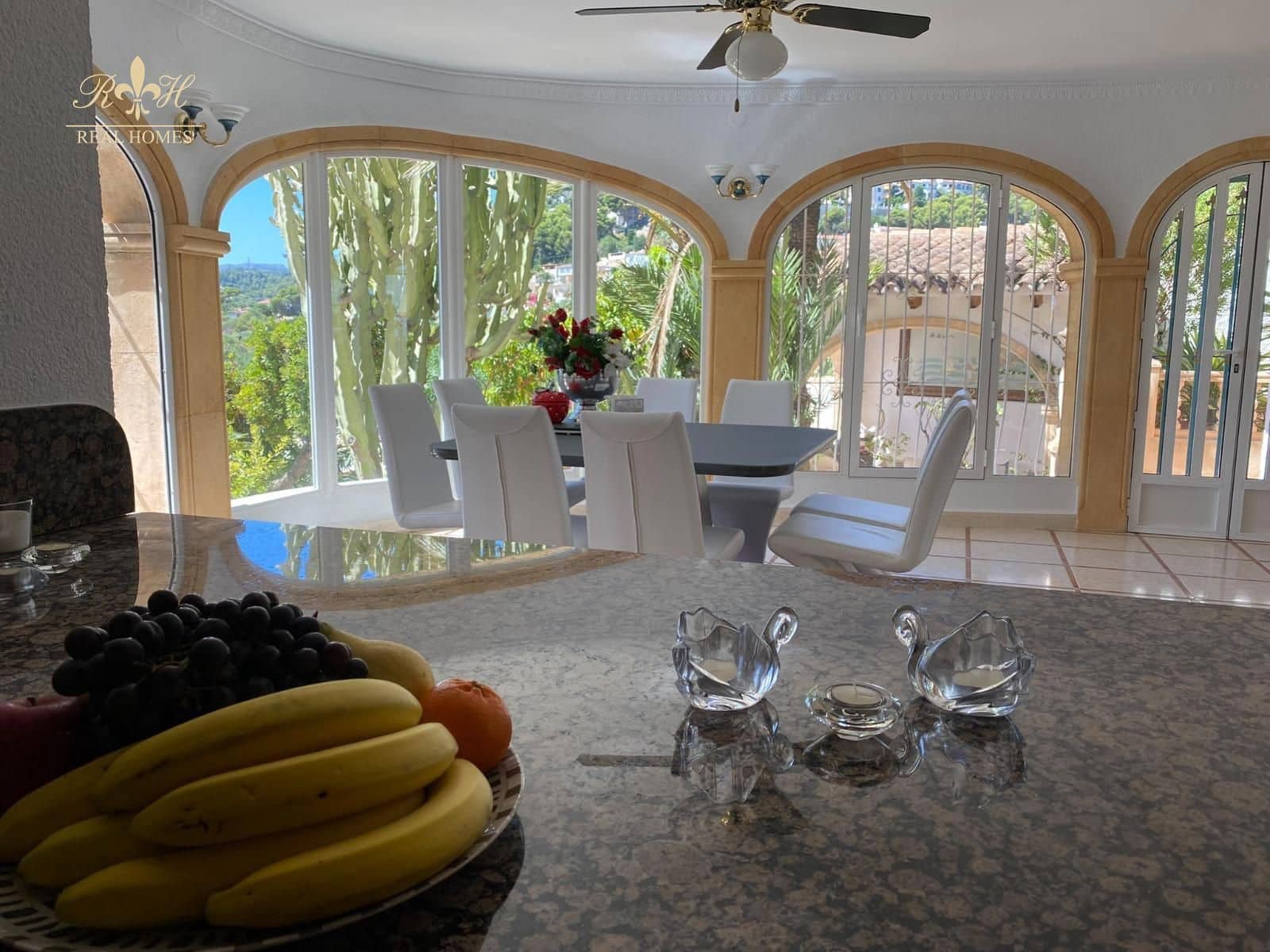 4 soverom Villa til salgs i Moraira med svømmebasseng garasje - € 1 190 000 (Ref: 8585559)