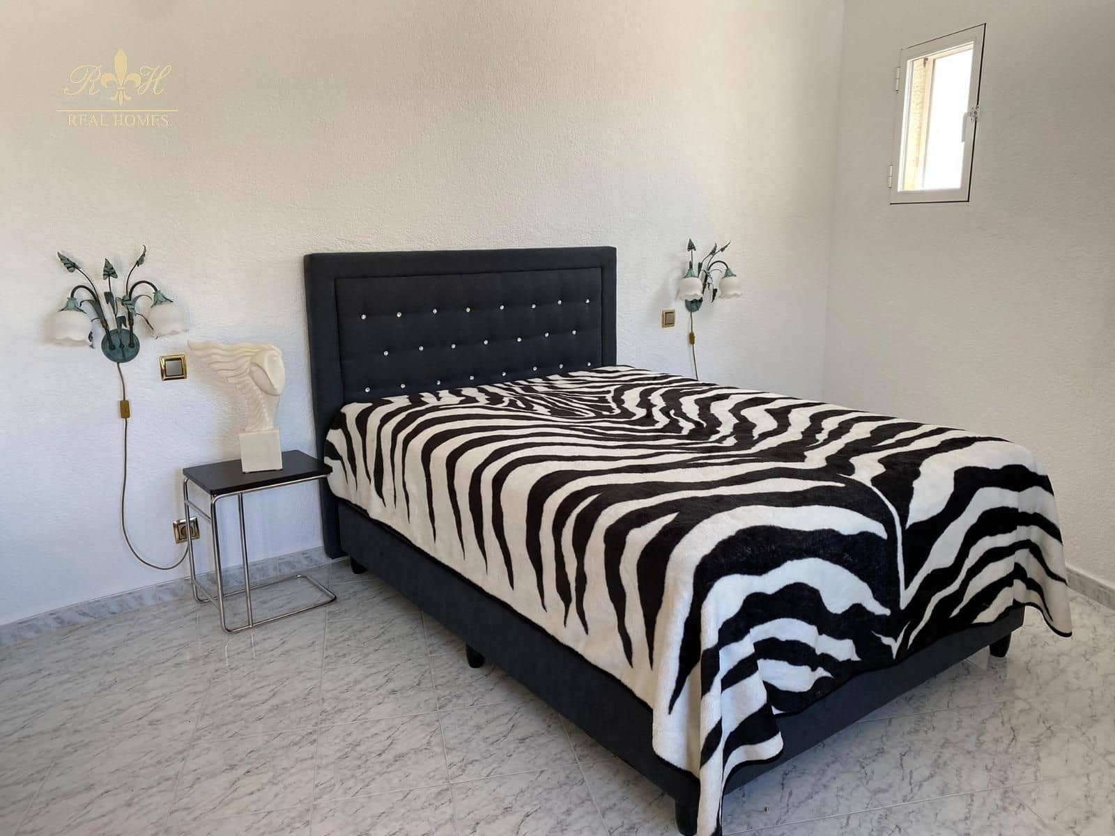 4 soverom Villa til salgs i Moraira med svømmebasseng garasje - € 1 190 000 (Ref: 8585559)