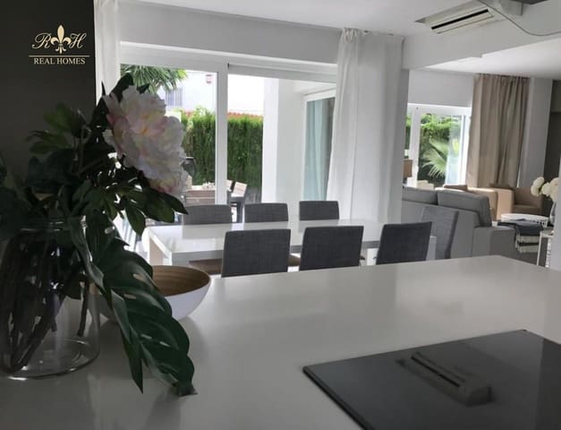 4 soverom Villa til salgs i Albir, Alfaz del Pi / L'Alfàs del Pi - € 950 000 (Ref: 8598767)