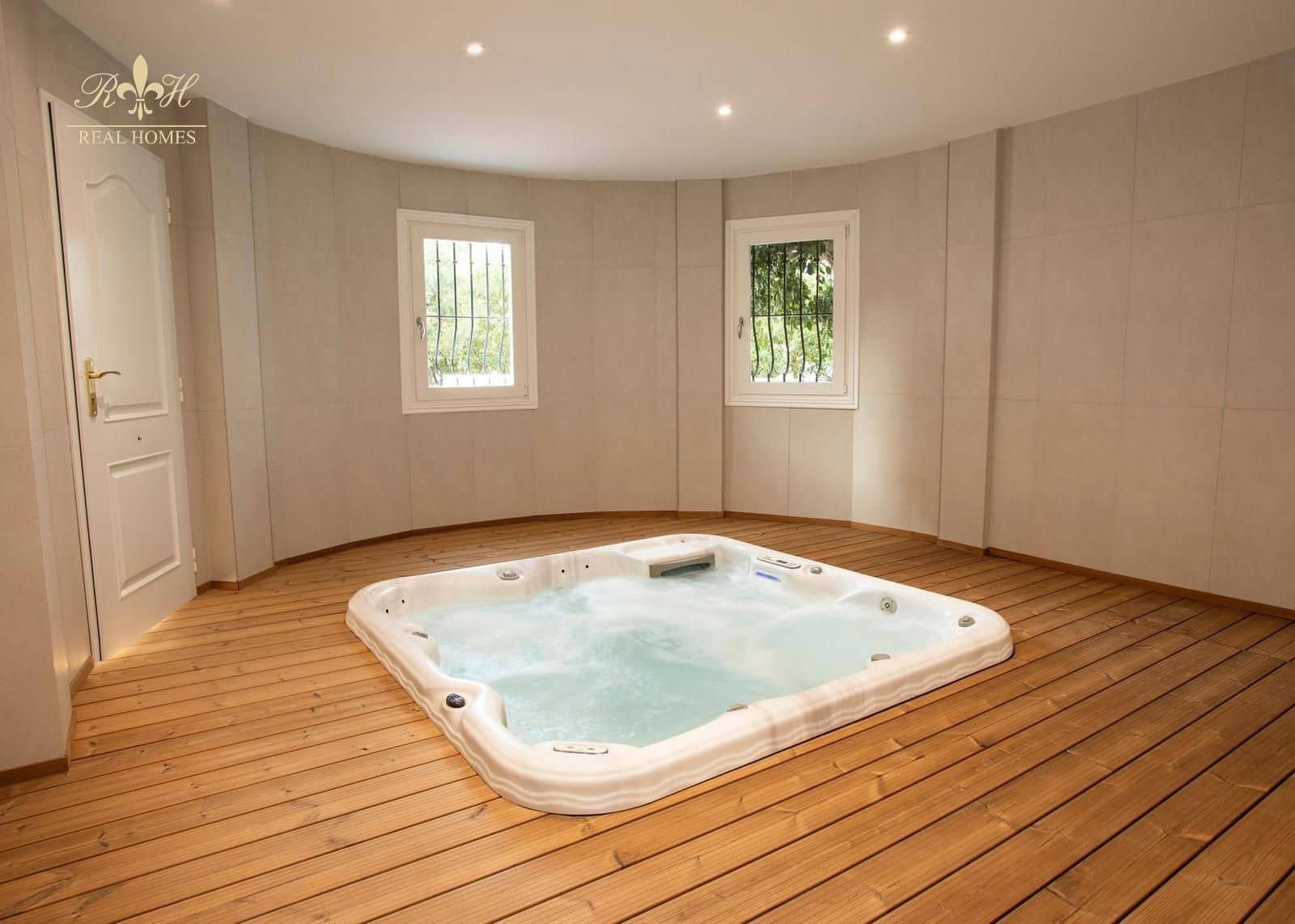 8 soveværelse Villa til leje i Altea med swimmingpool garage - € 10.000 (Ref: 8637860)