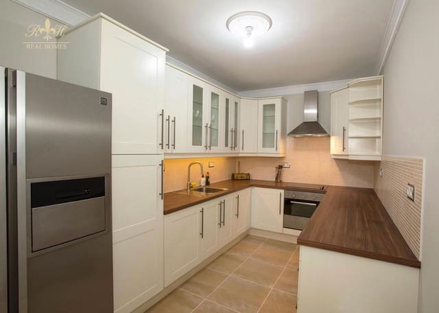 8 bedroom Villa for rent in Altea with pool garage - € 10,000 (Ref: 8637860)