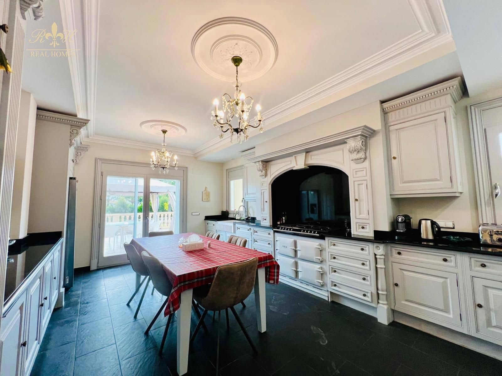 8 soveværelse Villa til leje i Altea med swimmingpool garage - € 10.000 (Ref: 8637860)