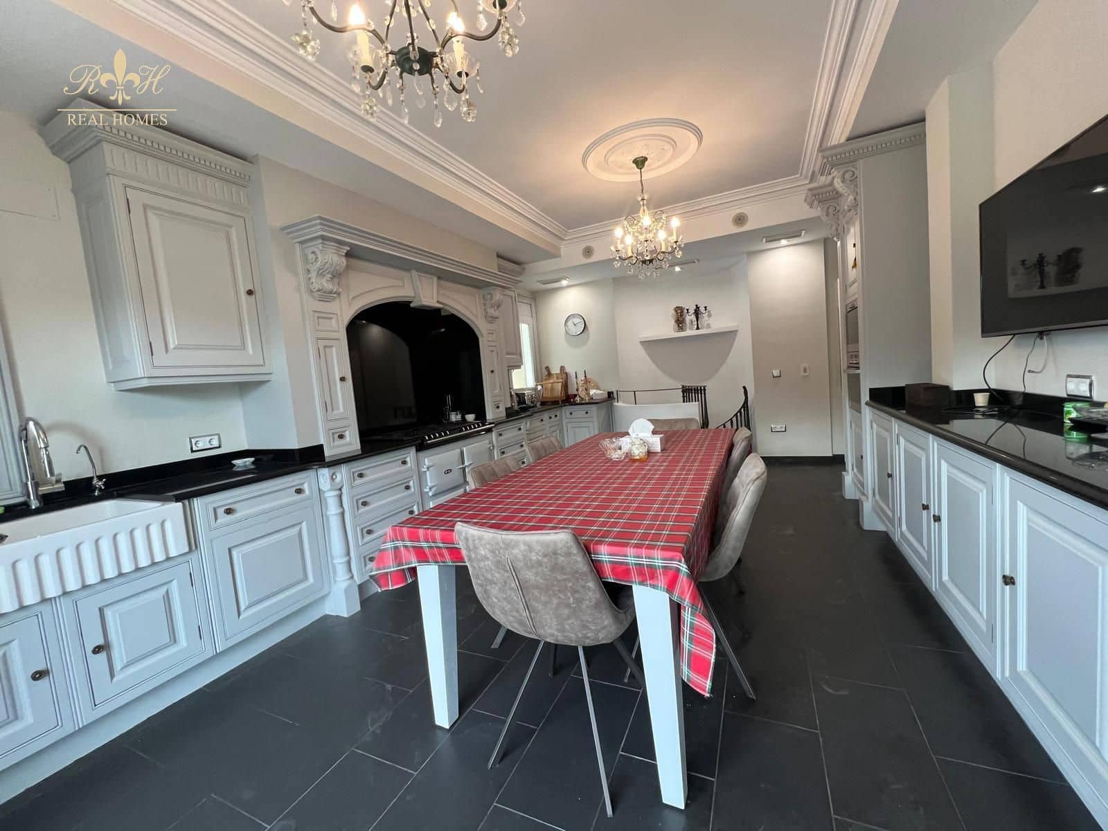 8 soveværelse Villa til leje i Altea med swimmingpool garage - € 10.000 (Ref: 8637860)