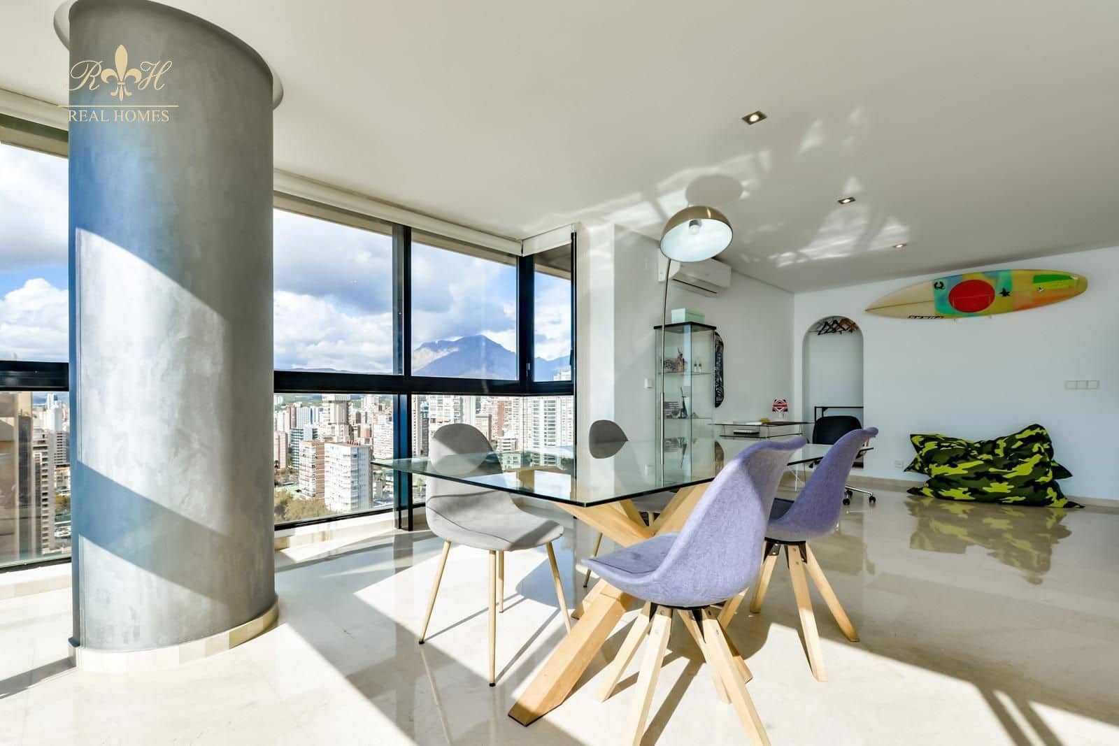 8 sovrum Takvåning till salu i Benidorm med pool garage - 2 500 000 € (Ref: 8664588)