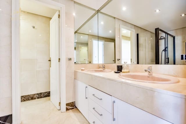 8 sovrum Takvåning till salu i Benidorm med pool garage - 2 500 000 € (Ref: 8664588)