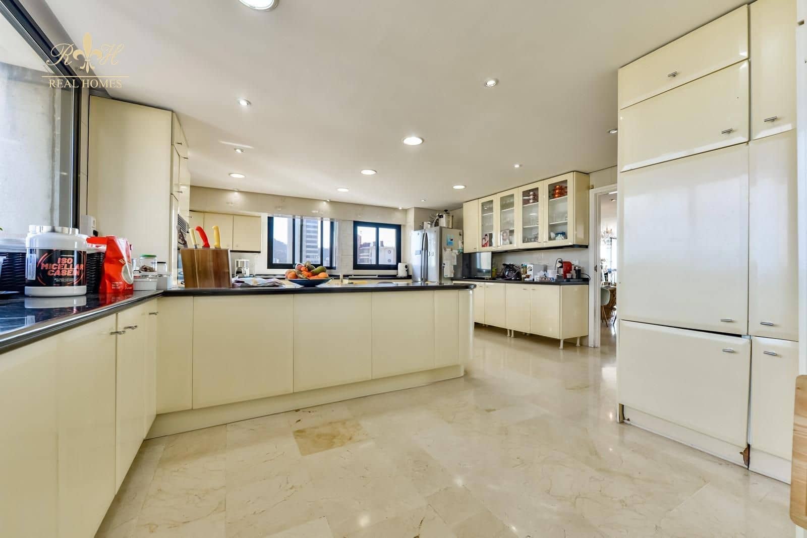 8 sovrum Takvåning till salu i Benidorm med pool garage - 2 500 000 € (Ref: 8664588)