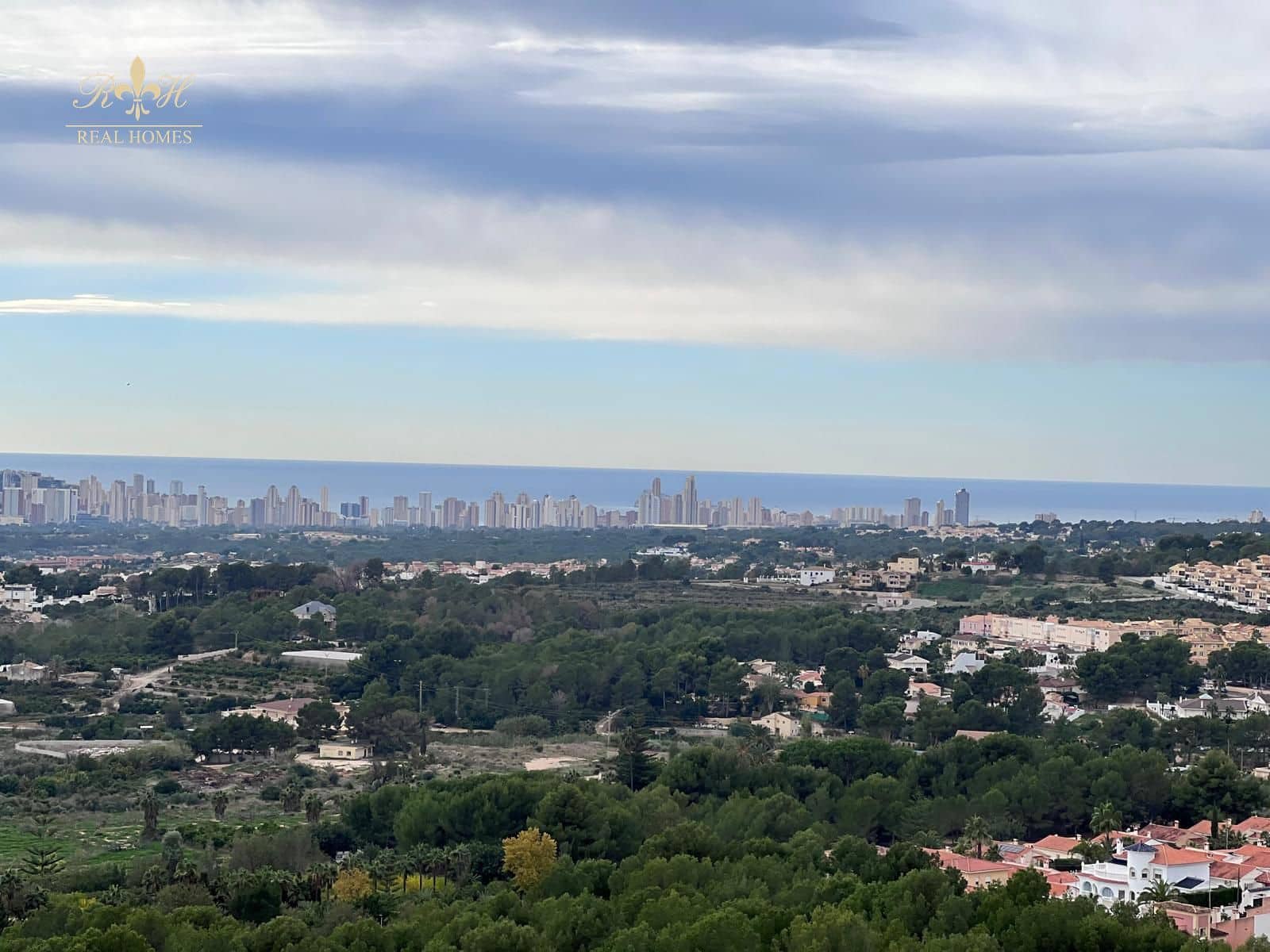 3 soverom Villa til salgs i Alfaz del Pi / L'Alfas del Pi med svømmebasseng - € 950 000 (Ref: 8665824)