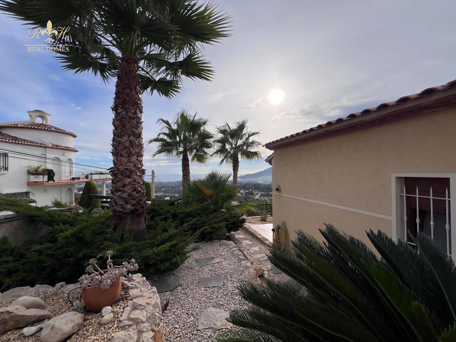 3 soverom Villa til salgs i Alfaz del Pi / L'Alfas del Pi med svømmebasseng - € 950 000 (Ref: 8665824)