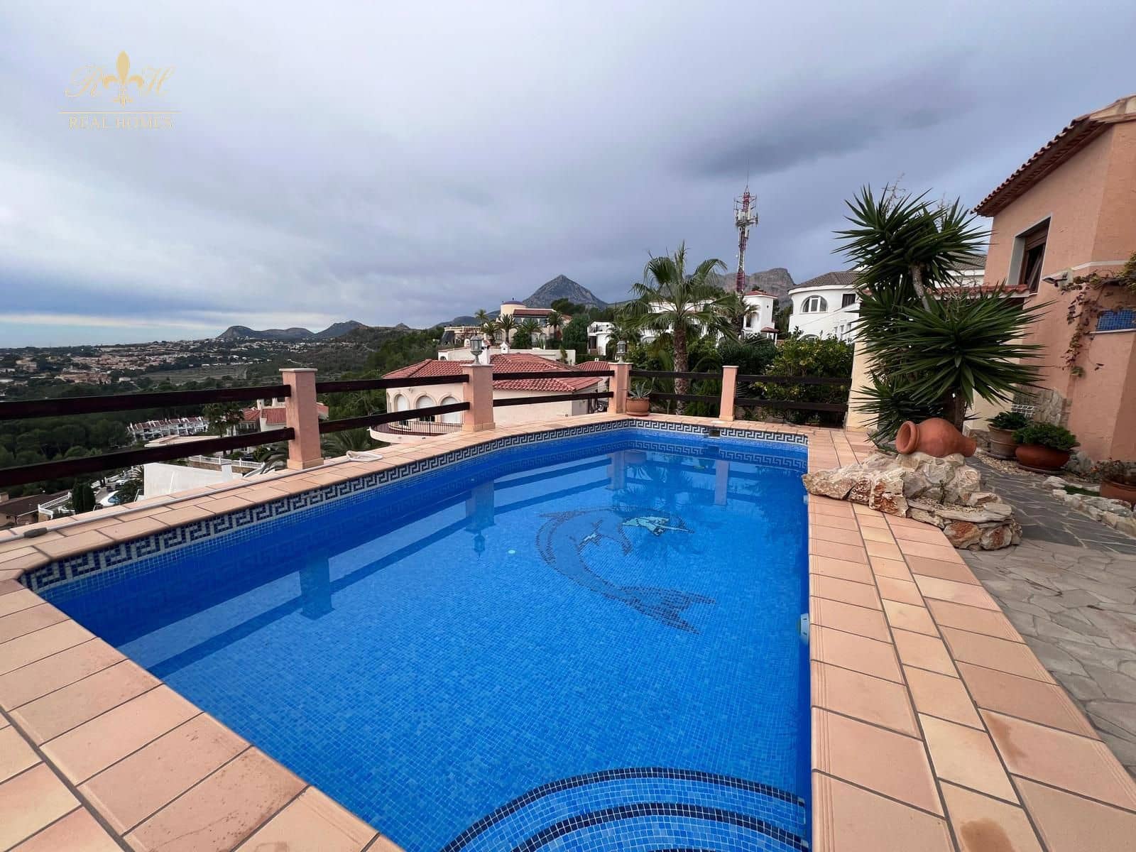 3 soverom Villa til salgs i Alfaz del Pi / L'Alfas del Pi med svømmebasseng - € 950 000 (Ref: 8665824)