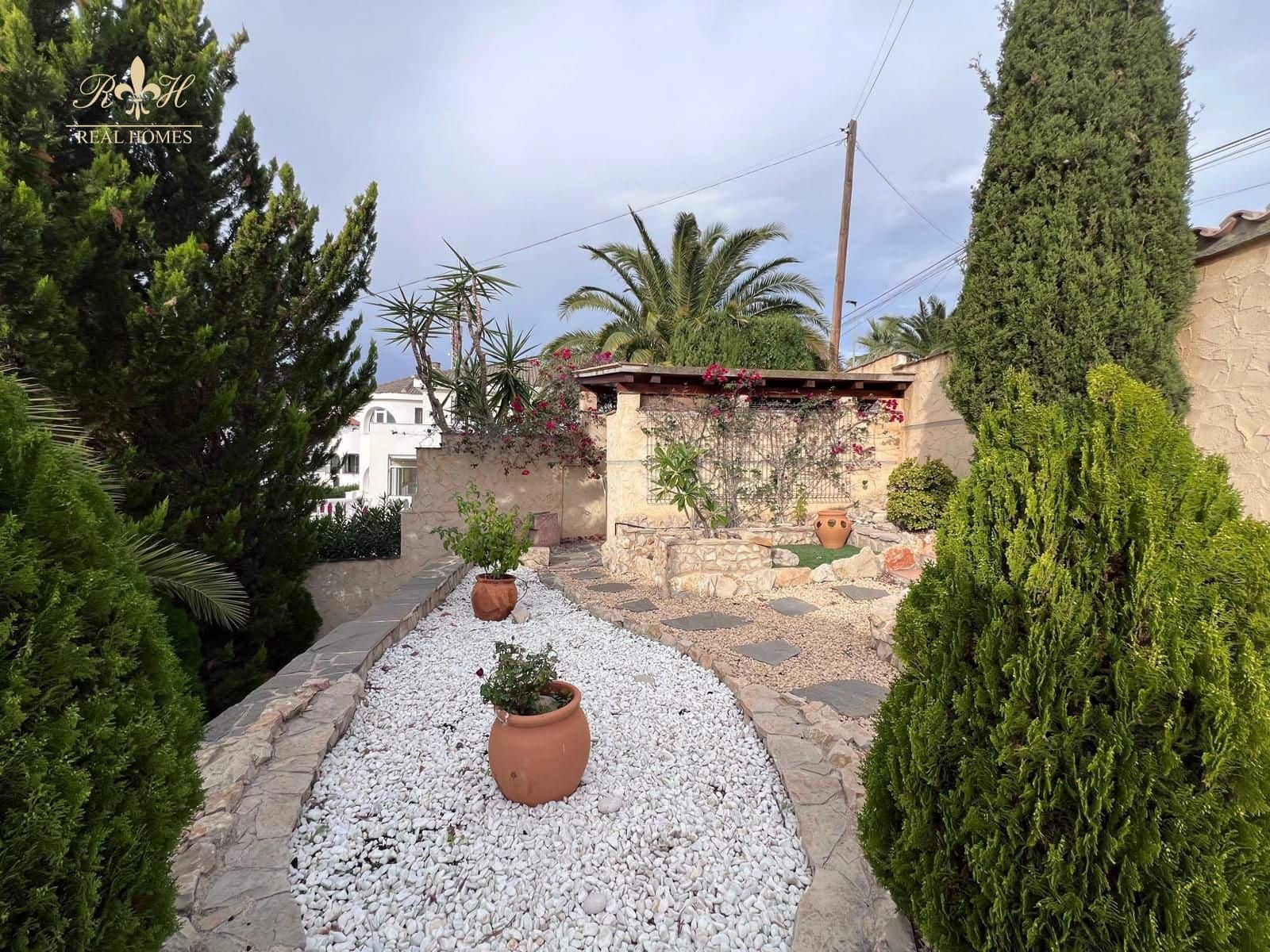 3 soverom Villa til salgs i Alfaz del Pi / L'Alfas del Pi med svømmebasseng - € 950 000 (Ref: 8665824)