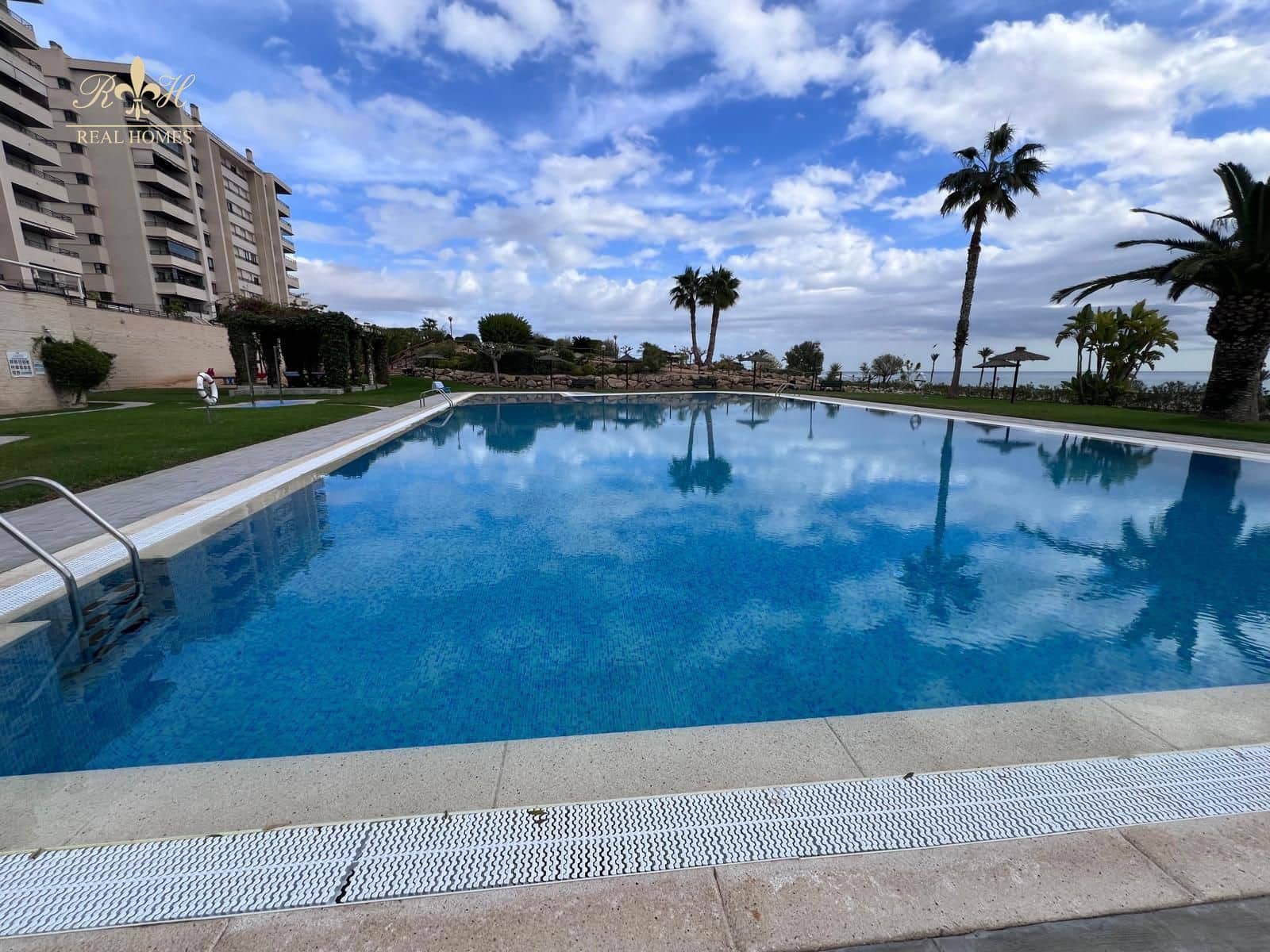 3 soveværelse Lejlighed til salg i La Villajoyosa / Vila Joiosa med swimmingpool garage - € 743.000 (Ref: 8671398)