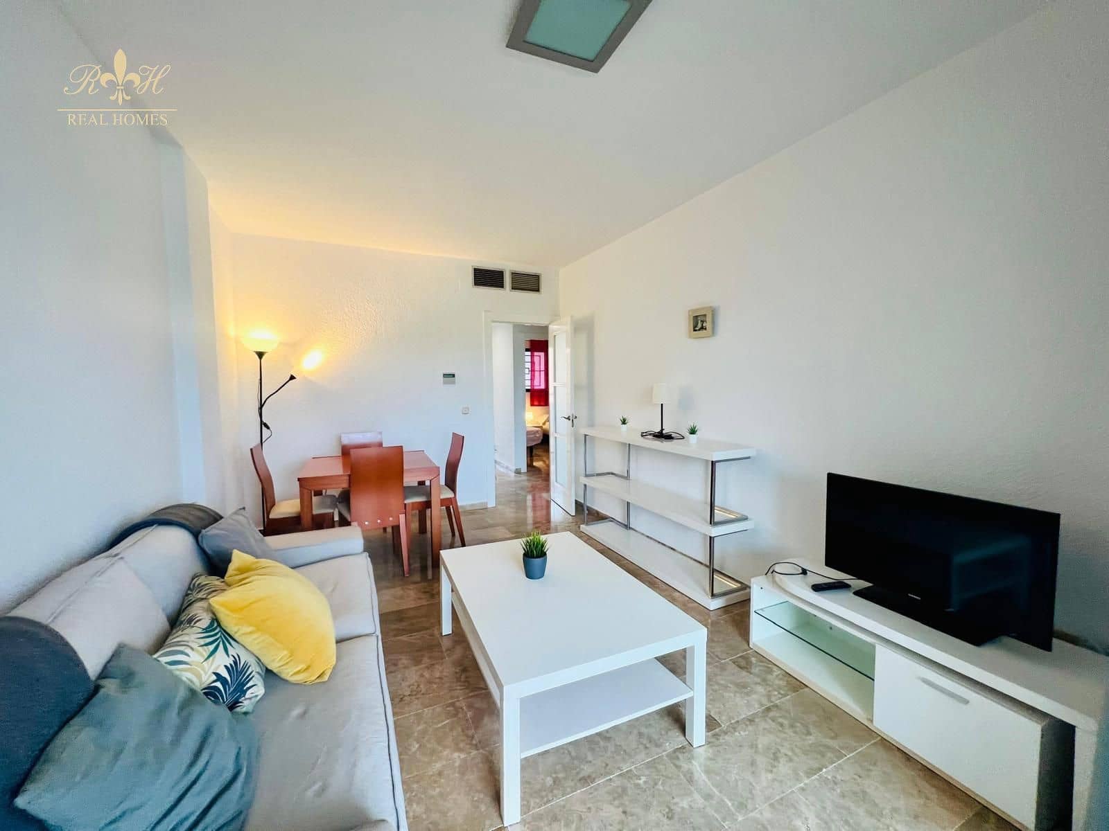 Piso de 2 habitaciones en Albir en alquiler con piscina - 1.200 € (Ref: 8688441)