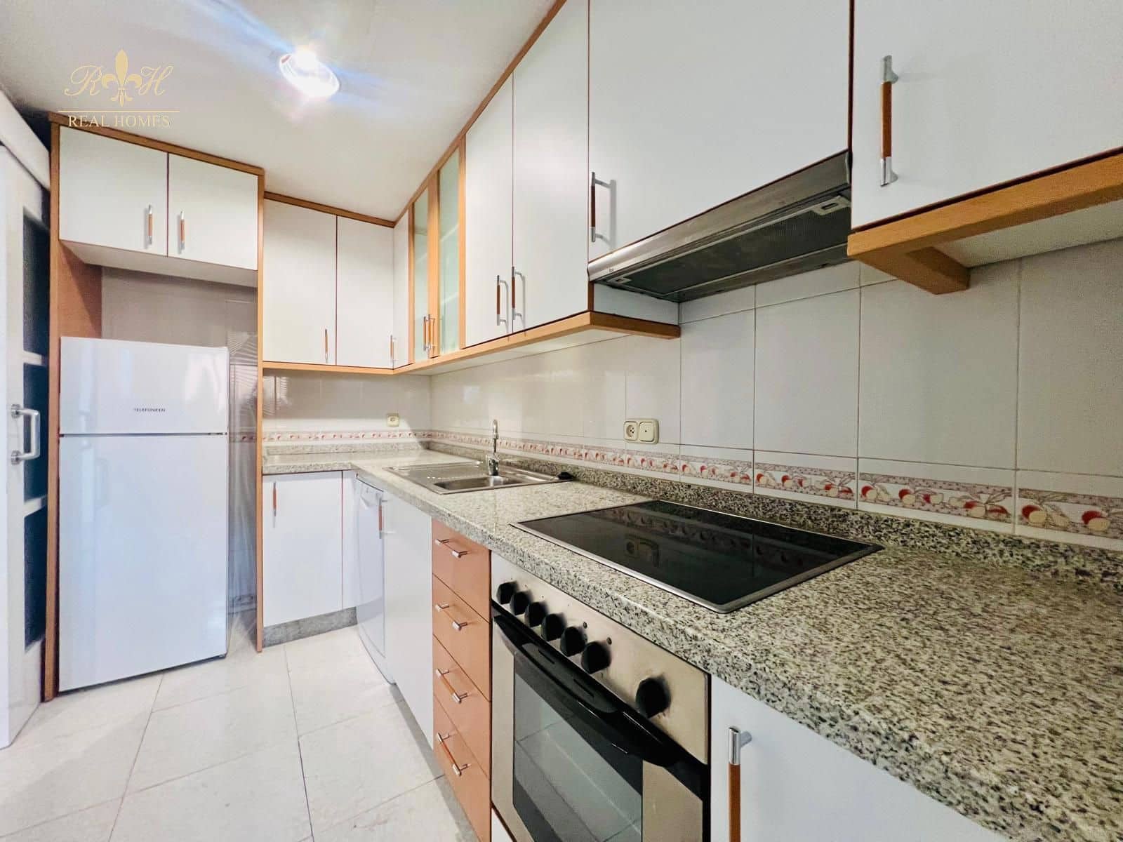 Piso de 2 habitaciones en Albir en alquiler con piscina - 1.200 € (Ref: 8688441)