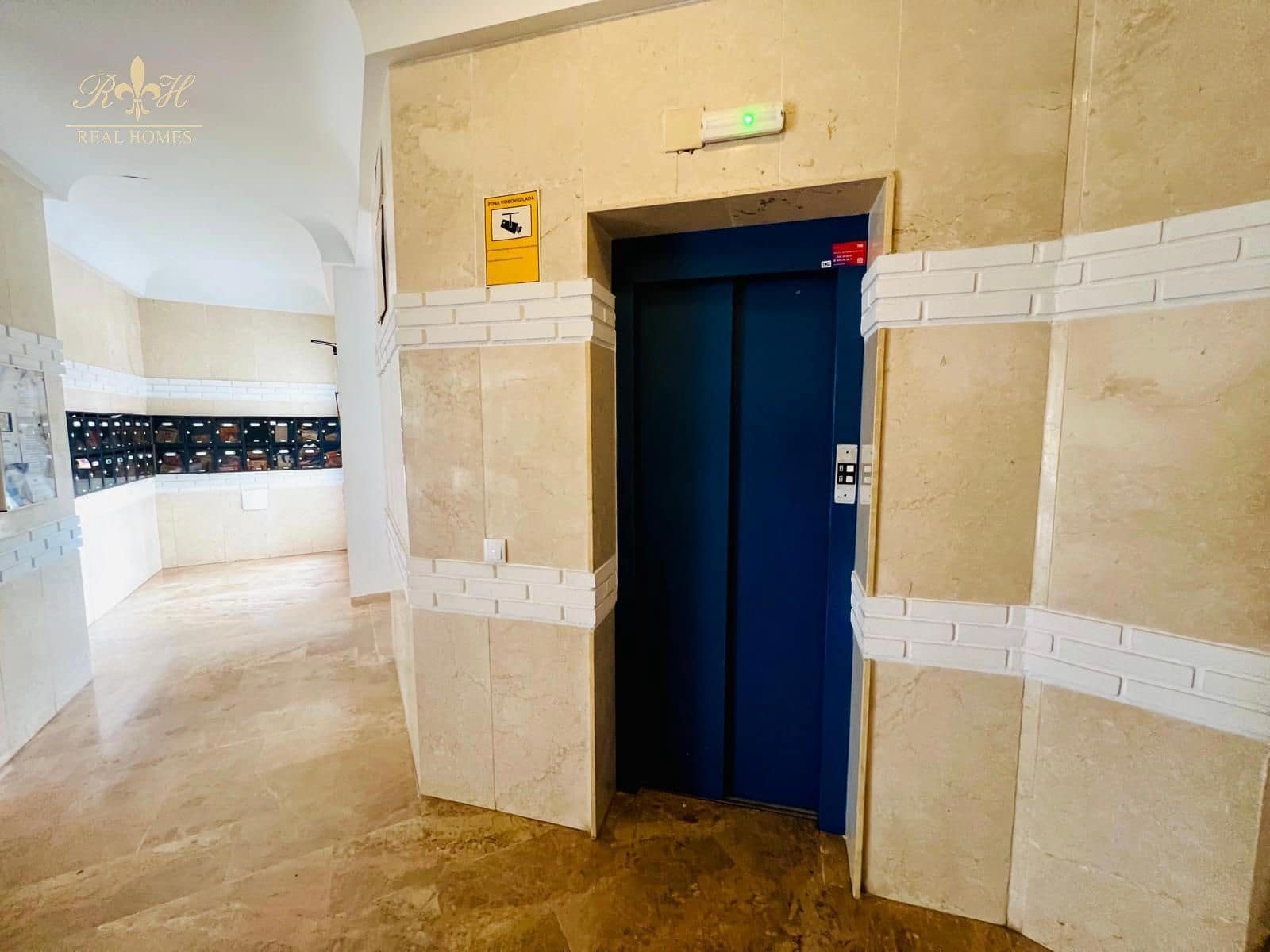 Piso de 2 habitaciones en Albir en alquiler con piscina - 1.200 € (Ref: 8688441)